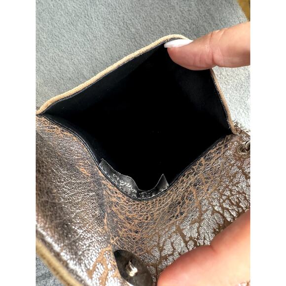 JJ Winters Crossbody Chain Leather Snake Embossed Gold - Picture 3 of 4